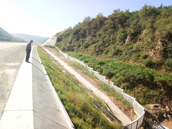抗沖擊生態毯實驗段