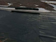 防滲復合土工膜在混凝土工程中如何保護與固定？